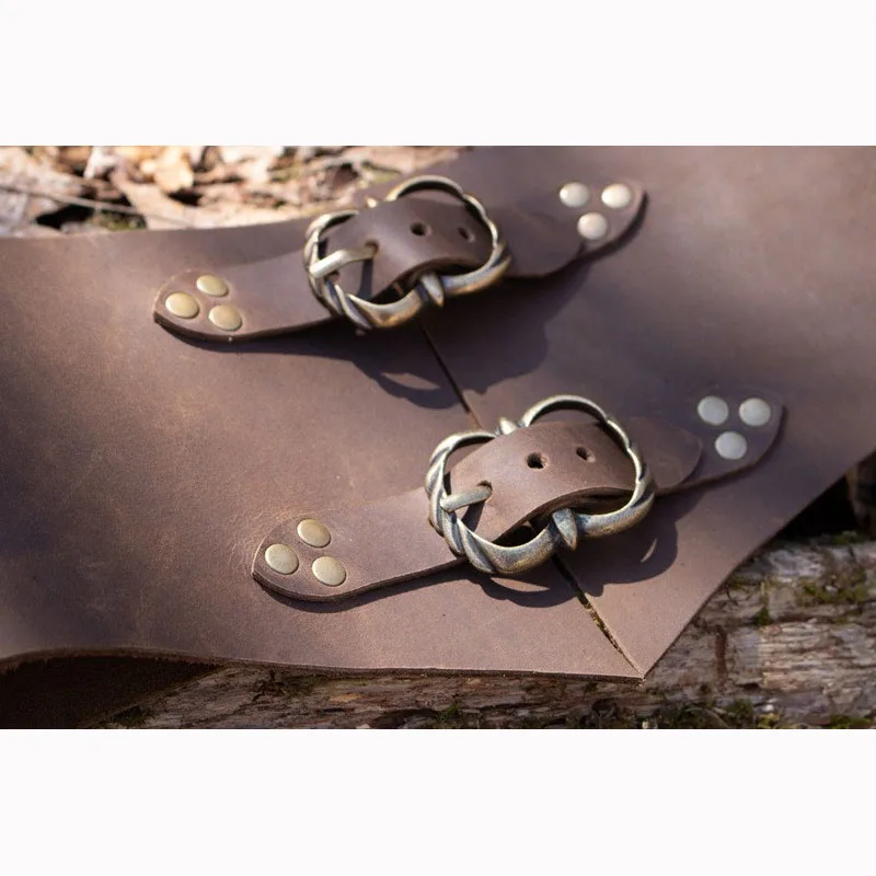 Кожаный пояс в средневековом стиле для косплея |