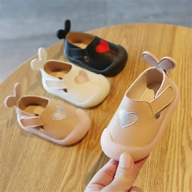 Weoneit новые детские кожаные туфли с любовным рисунком мягкие для девочек 3 цветов
