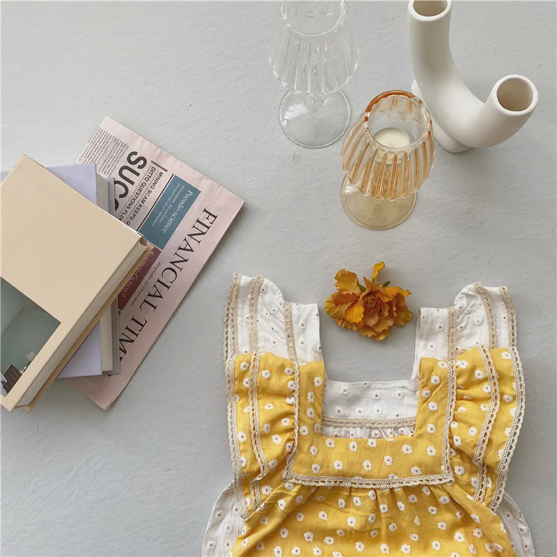 

2021 Summer New Born Girls Clothes Casual Sleeveless Square Collar Floral Baby Bodysuit