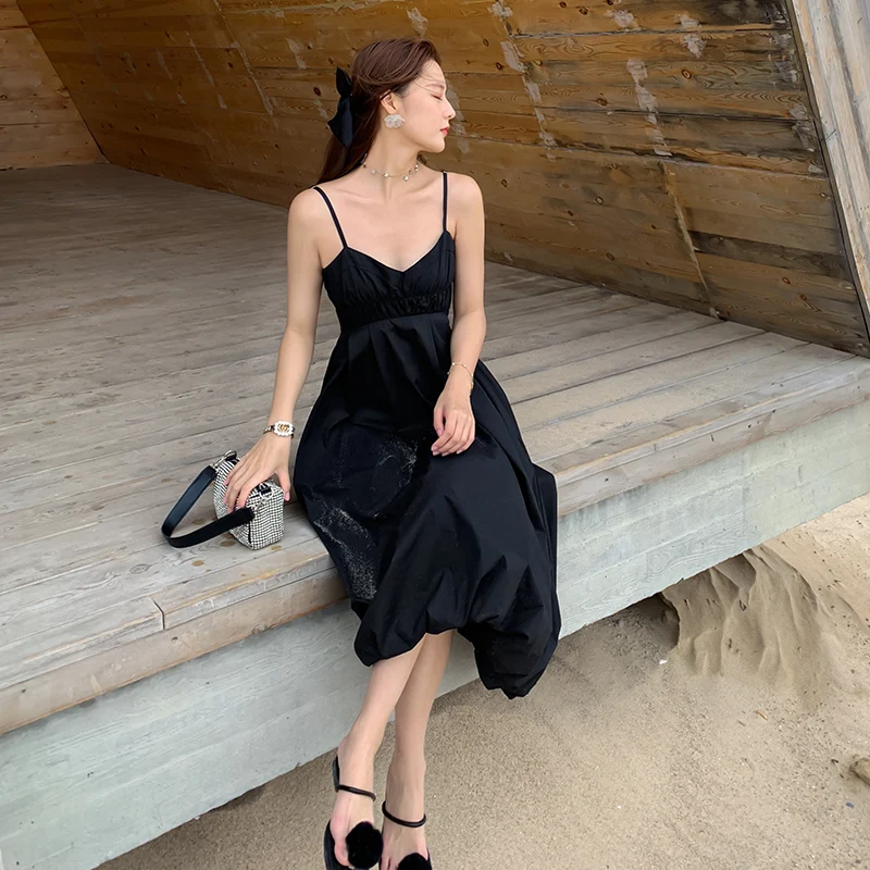 

Женское длинное черное платье-комбинация с открытой спиной, летнее платье 2022, элегантное корейское повседневное пляжное платье феи, вечерние платья для отдыха