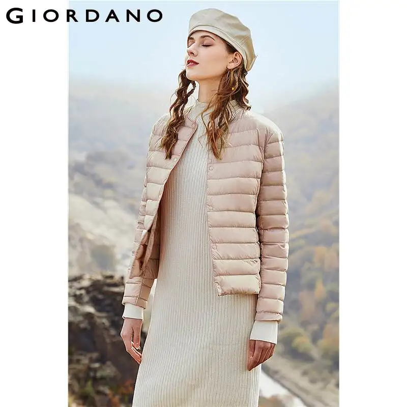 

Giordano Women Down Jackets Packable Crewneck Lightweight Down Coat Slant Pockets Button Closure Doudoune Femme 05370747