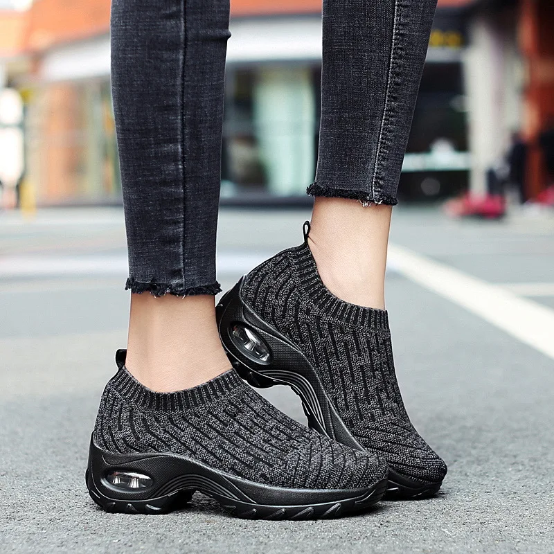 

Air Cushioning Women Running Shoes Slip on Sock Sneakers Breathable Mesh Casual Swing Shoes Elasticity Trainers Sport