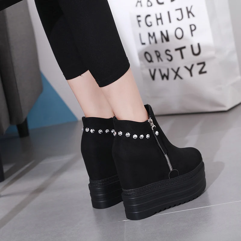 Женские сапоги с шипами Водонепроницаемые толстой подошвой на высоком каблуке 12