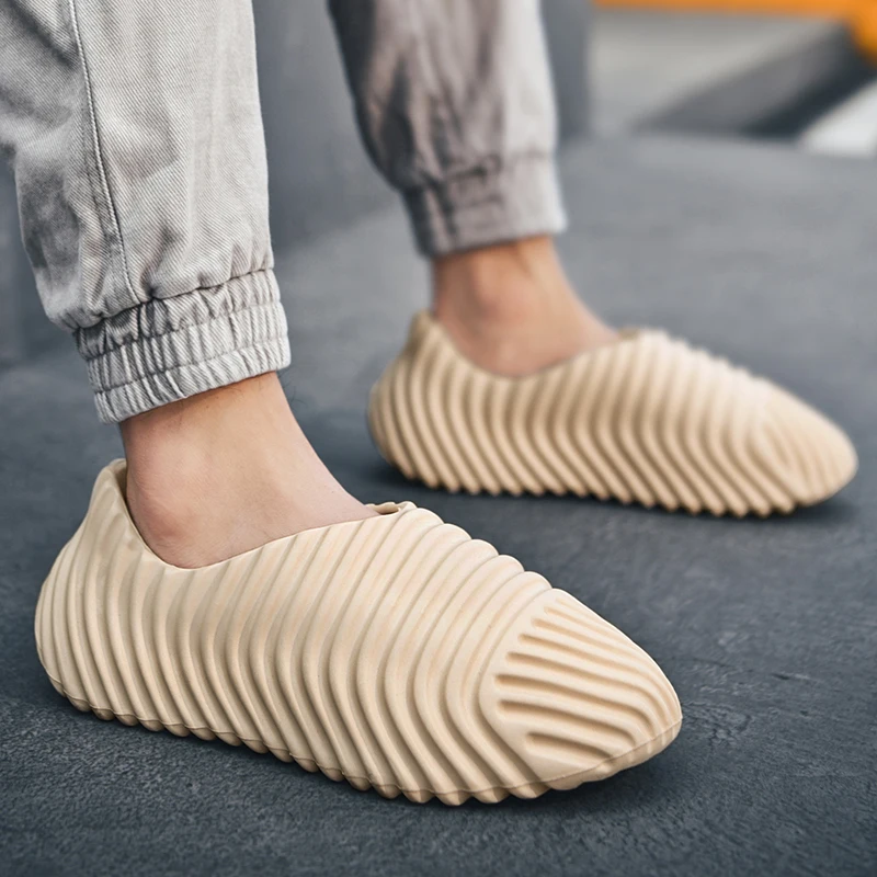 

Men Slippers Light Beach Sandals Slipper Mule Clogs Unisex Men Casual Shoes Plus Size Garden Shoes Dropshipping
