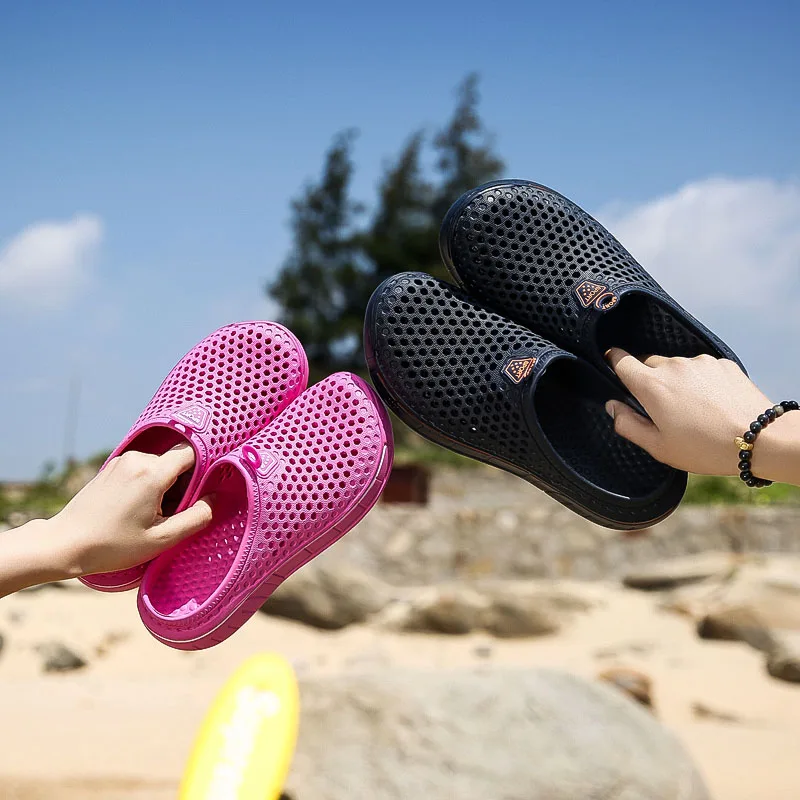 

Original Classic Clogs Garden Flip Flops Water Shoes Women Summer Beach Aqua Slipper Outdoor LightWeight Sandals Gardening Shoes