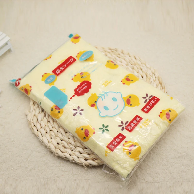 

Newborn baby portable waterproof new product 60x70cm baby changing pad foldable travel diaper inner liner