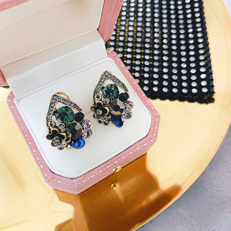 Новые винтажные темно зеленые синие серьги гвоздики с кристаллами в форме цветка