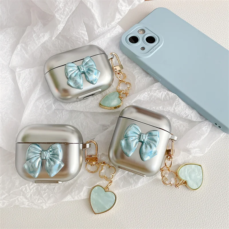 

Жёсткий чехол для наушников Apple AirPods 3, с подвеской в виде сердца и бантиком