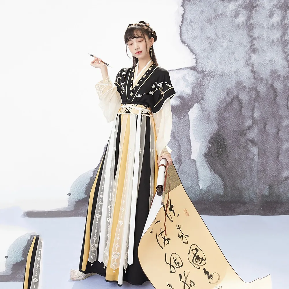 

Традиционное китайское платье принцессы ханьфу, женский костюм с элегантной старинной вышивкой, народный костюм Тан, Сказочная одежда для ...