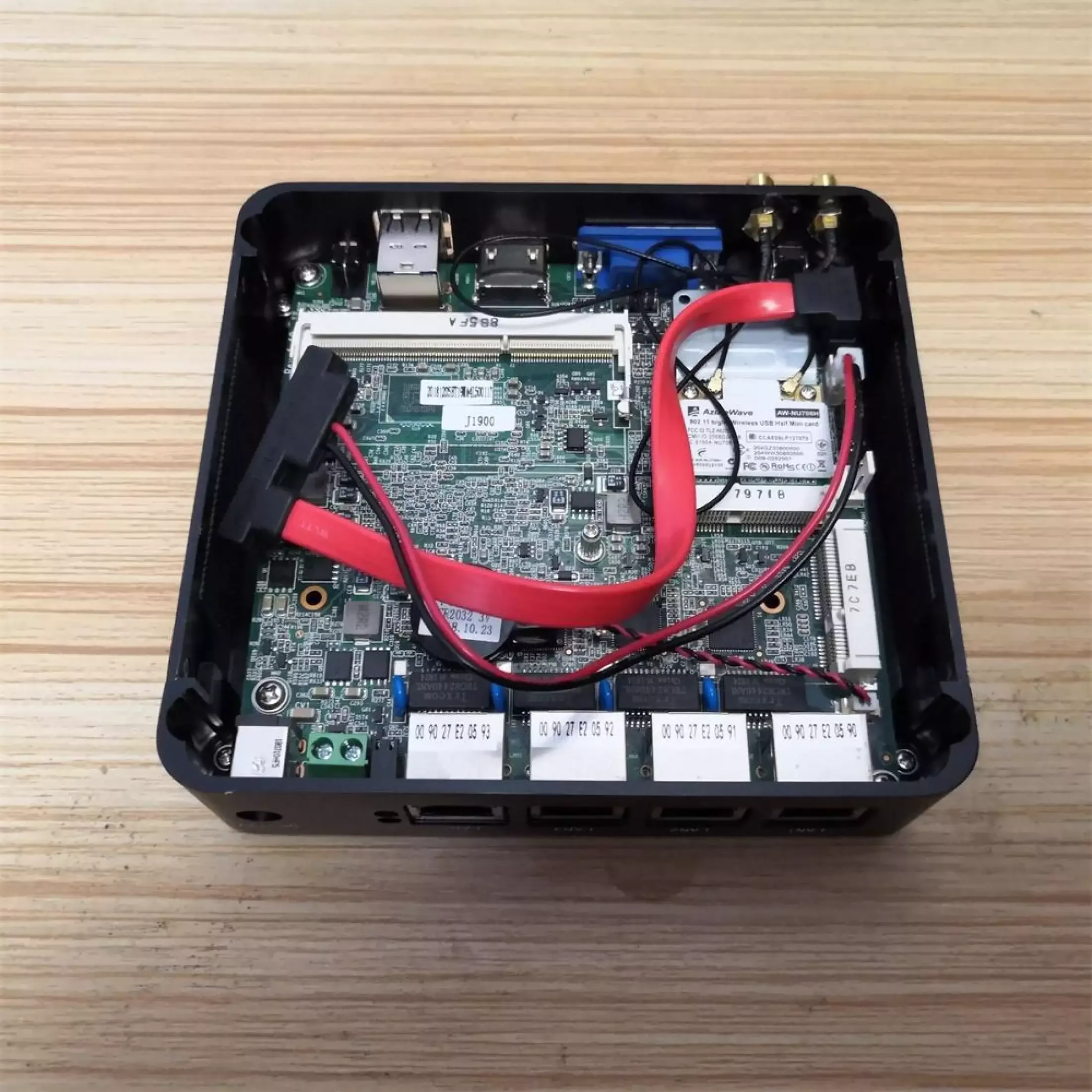 

Dual Core N2840 Pfense Mini Router Server Box 4*1000M Lan Wake Up Support Windows10 Linux 4 Gigabi Network Fanless Computer