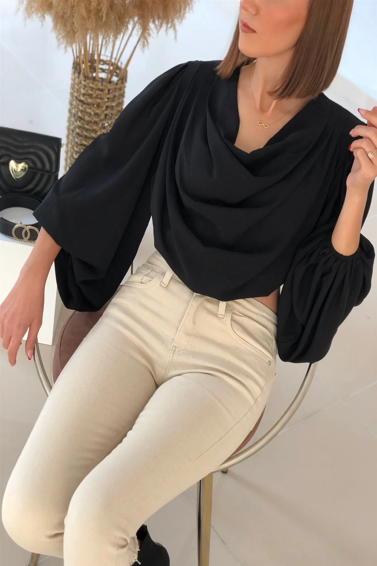 

Black Colar Blouse