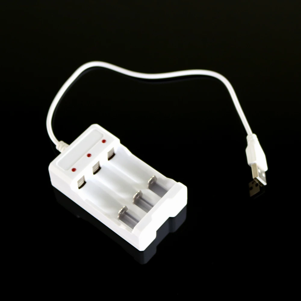 Универсальное уличное зарядное устройство с солнечной панелью постоянного тока