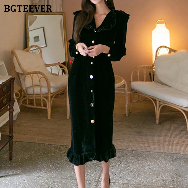 Женское винтажное однобортное бархатное платье длинное с отложным воротником и