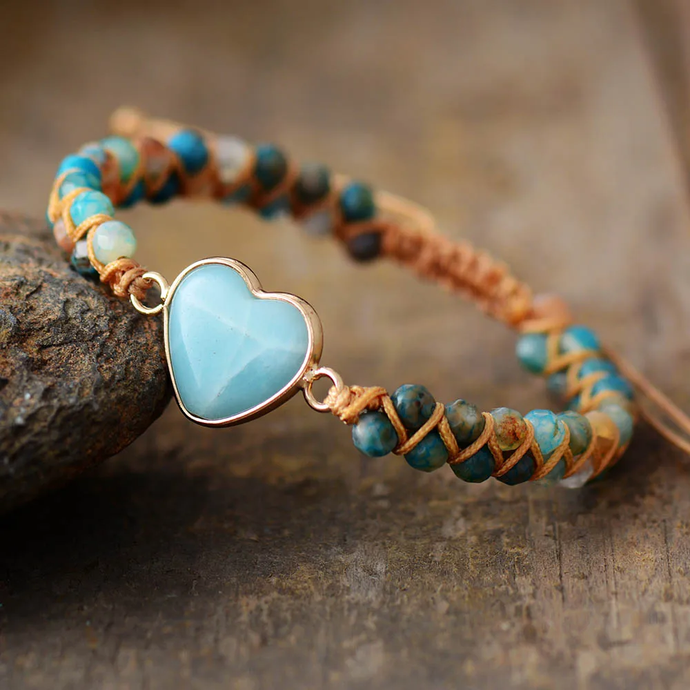 

Женские браслеты с подвесками Amazonite