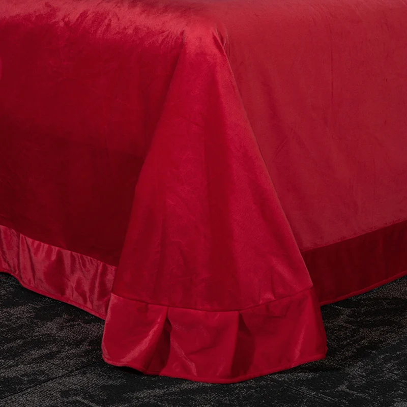 

Luxury Soft Flannel Fleece Velvet Floral Embroidery Bedding Set Double Gold Lace Duvet Cover Set Bed Sheet BedSkirt Pillowcases