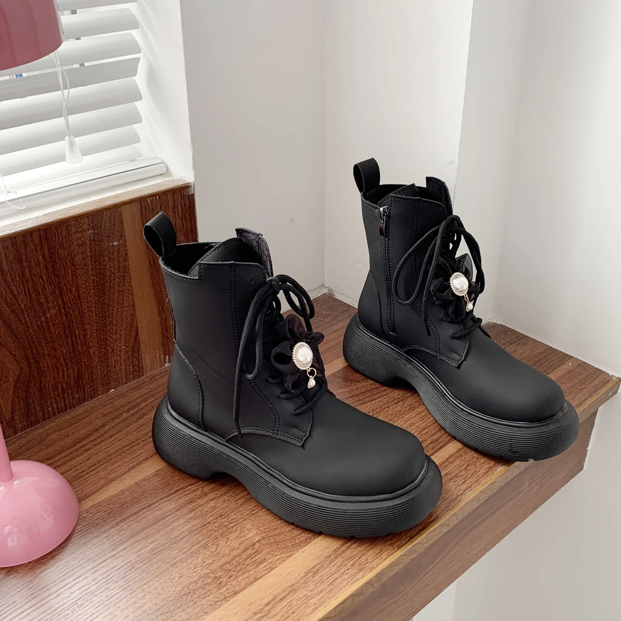 

Women's Fashion Ankle Boots 2021 black Women Square Heel Winter Martin Boots Designer Lace Up Platform Casual Motorcycle Boots