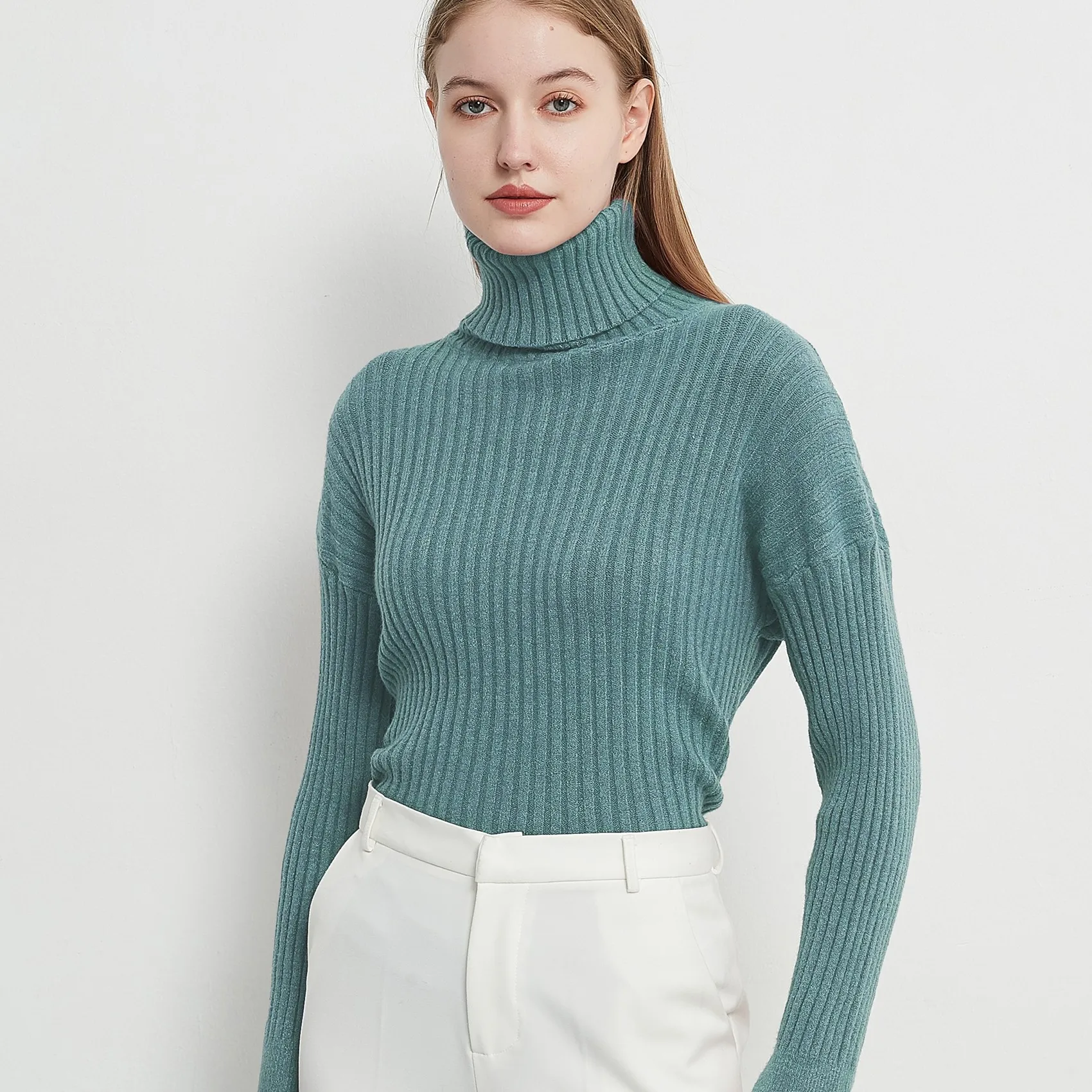 

ZHISILAO Solid Green Turtleneck Sweater Women Winter 2021 Thick Warm Soft Pullover Sweater Casual Knitwear Jumper Tops