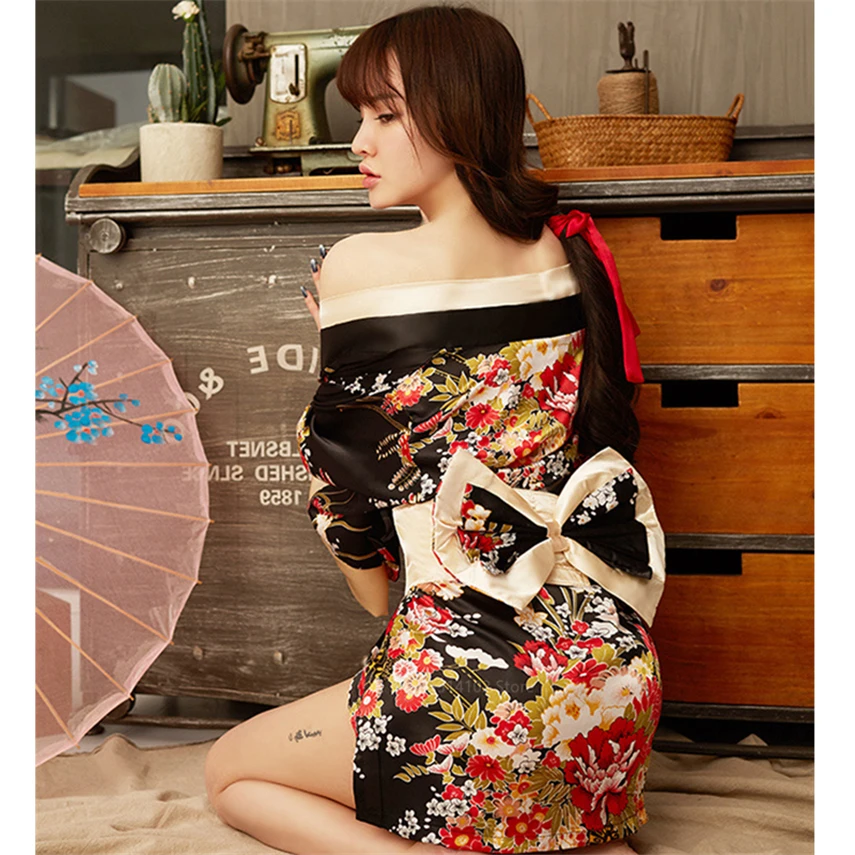 Кимоно женское в японском стиле с цветочным принтом пикантная ночная рубашка