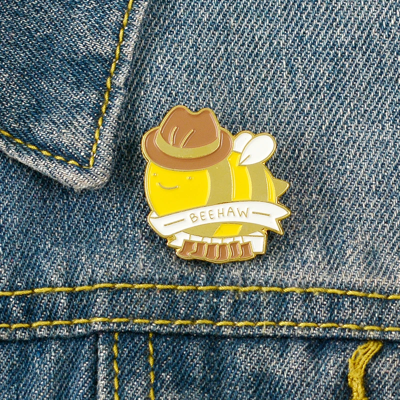 

Yellow Mr. Bee Smile Pins Wearing a Hat Cute Enamel Metal Pins Cartoon Brooches Badges Lapel Clothes Pins Women Jewelry Gifts