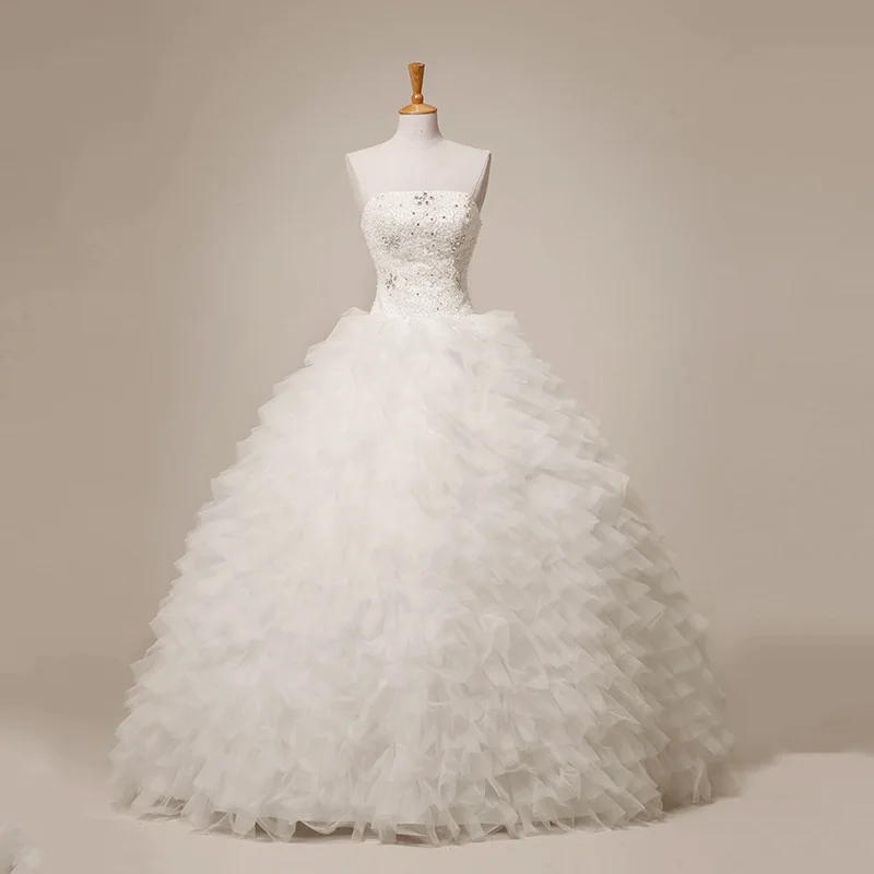 

Puffy Ivory Ball Gown Wedding Dress Floor Length Luxury Crystals Beading Strapless Tiered Skirt Long Bridal Gowns Back Lace-Up