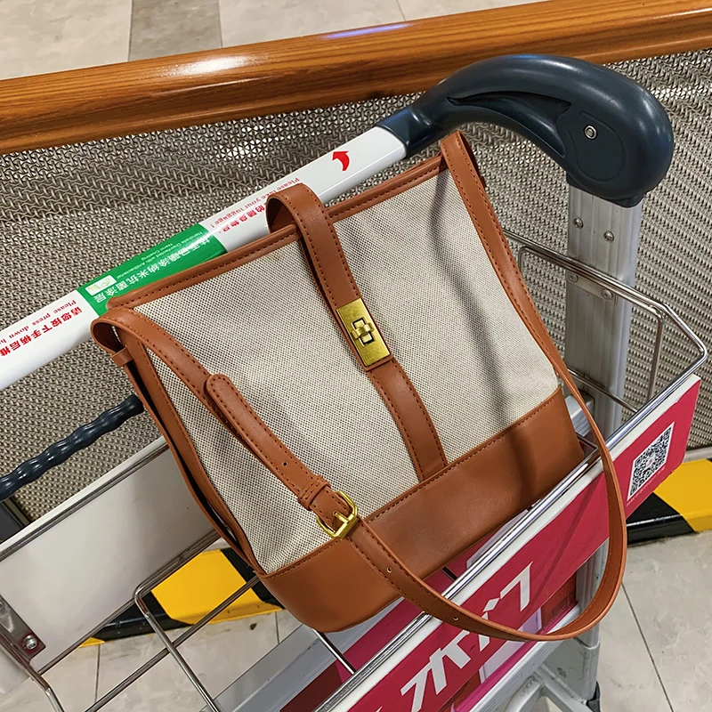 

Новая популярная дизайнерская женская сумка-мессенджер нишевого дизайна, подходящая ко всему сумка 2021, модная Холщовая Сумка-мешок, сумка н...