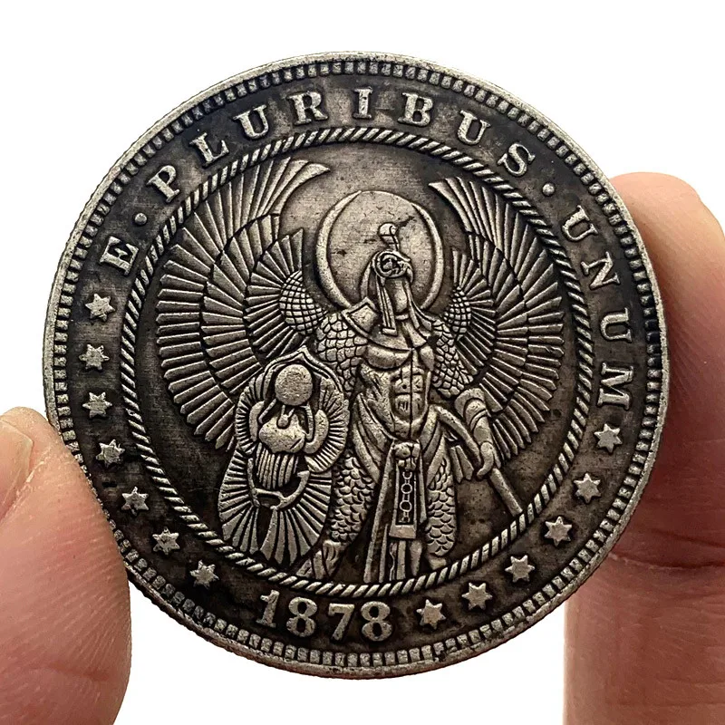 Памятная монета Луна с изображением героев совы Коллекционная в подарок на удачу