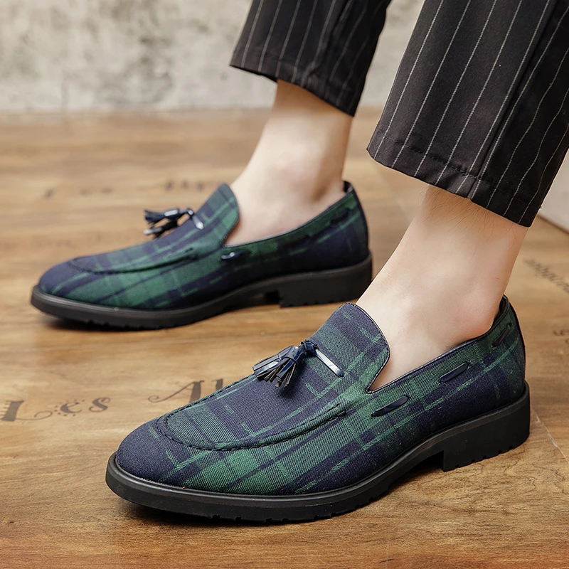 

Retro Classic Men's Loafers Breathable Tassel Men's Boat Shoes Large Casual Men's Leather Shoes Chaussures Homme Men Party Shoes
