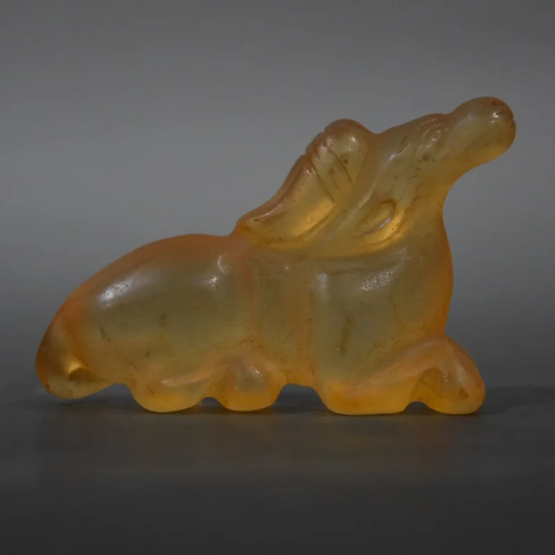 

Tibet Hongshan Culture Natural Crystal Cow Carving Lucky Collection Jewelry Decoration Home Statue Gift Mascot Figurines