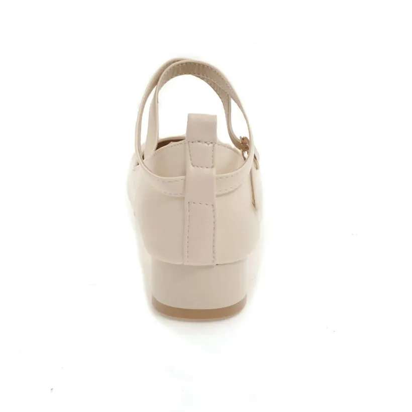 Женские туфли-лодочки на низком квадратном каблуке 3 см с круглым носком черные