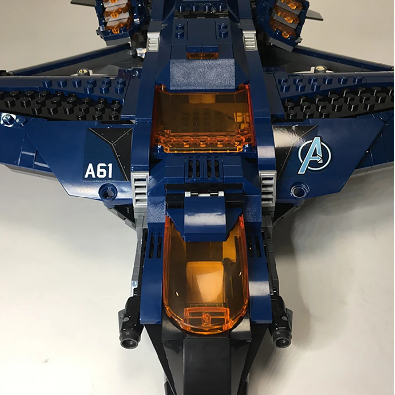 В наличии Базовая битва 11262 финальная игра Ultimate Quinjet модель кирпича с фигурками