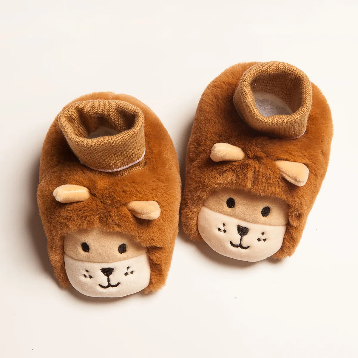 C Plush lion Осень-зима, мягкие носки с милыми животными для новорожденных, противоскользящие домашние носки-тапочки для детей 10-14 см - Цвет: C Plush lion