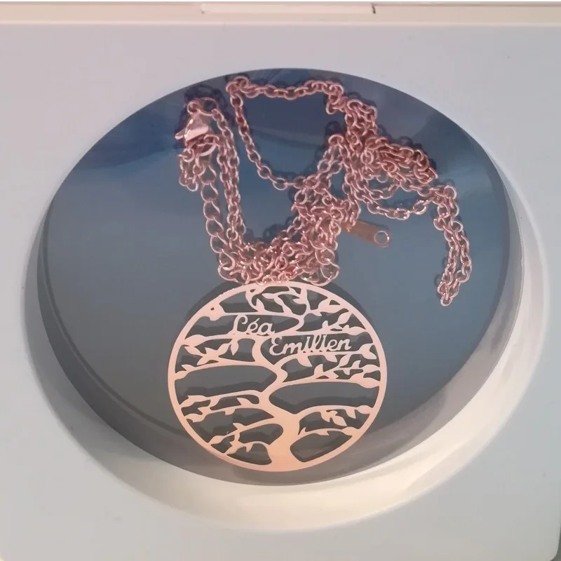

Custom Family Tree Name Necklace Stainless Steel Tree Of Life Necklaces Jewelry For Women Men HandMade 4Name Collier Family Gift