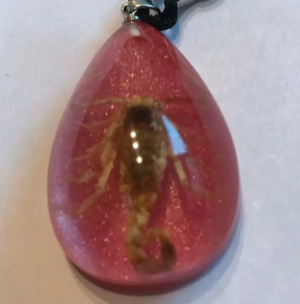 

16 pcs fashion real gothic scorpion king insect pendant pink drop style jewelry