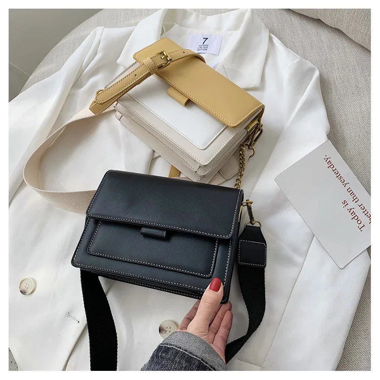 

The color contrast of the new autumn 2020 women's bag is Han Fan small square bag, single shoulder diagonal cross letter diagona