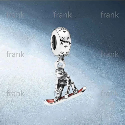 

791366EN09-Snowboarder-Dangle-Charm