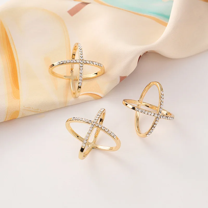 

Fashion Versatile Personality Geometric Men And Women Cape Buckle Scarf Buckle