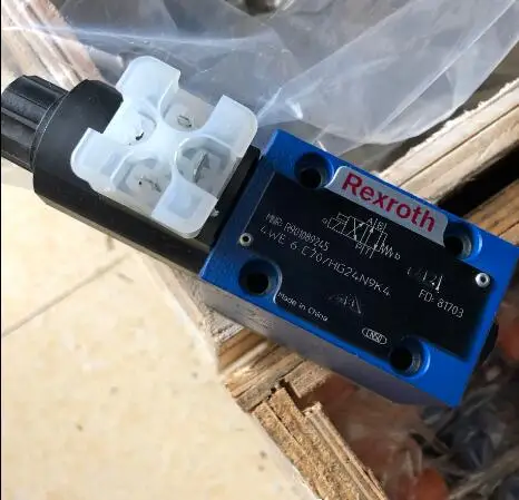 Rexroth распределительный клапан электромагнитный 4WE6C7X/HG24N9K4 гидравлический MNR:R901089245