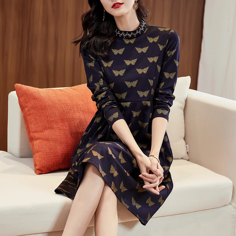 

Новинка Осень-зима 73097, женское элегантное платье с вышивкой бисером и тяжелым отдельным воротником