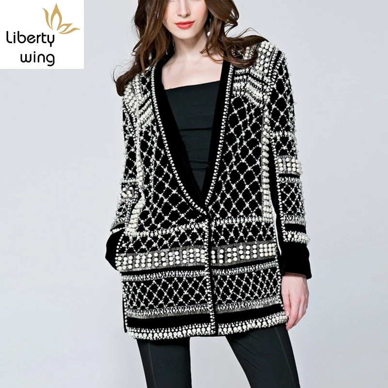 Женская куртка с длинным рукавом черная подиумная ручной работы бусинами и