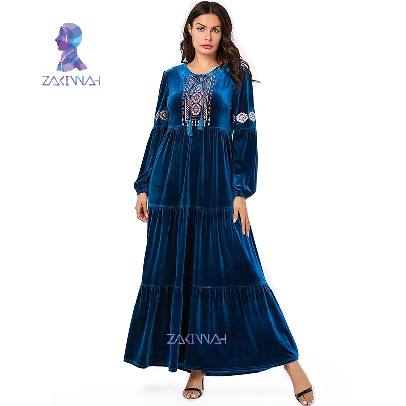 9111 размера плюс костюм женский с длинным рукавом вышитый круглый вырез Золотое