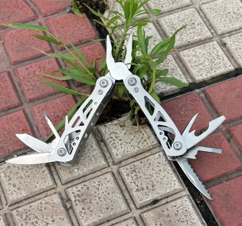 Мультитул 9 в 1 карманный из нержавеющей стали с плоскогубцами универсальный