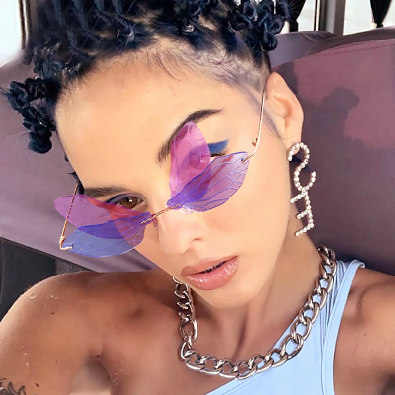 Женские солнцезащитные очки с бабочкой элегантные разноцветные Uv400 сплав