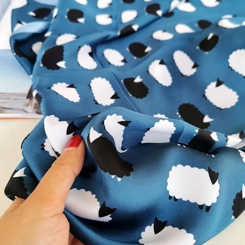 

2021 Four Season New Printed Emulation Silk Scarves Neck Hair Tie Band Bag Decoration Wrap Customized Mother's Gift Fashion