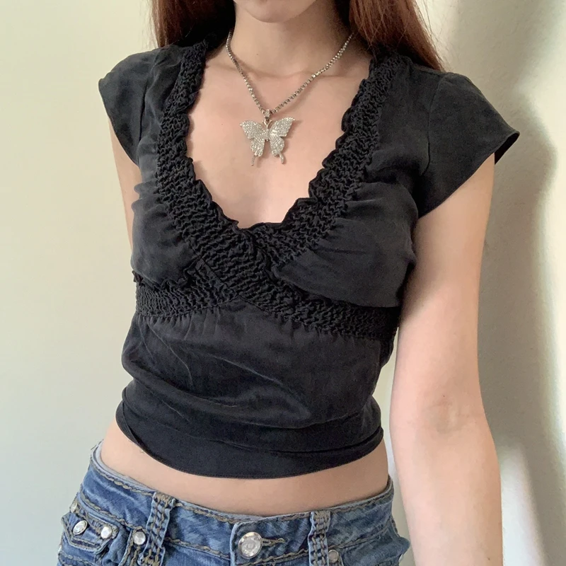 

Dourbesty Vintage Black Crop Tops Y2K Fairycore Short Sleeve Tshirt Sexy Lady Aesthetic Grunge Pullovers Summer Tees Streetwear