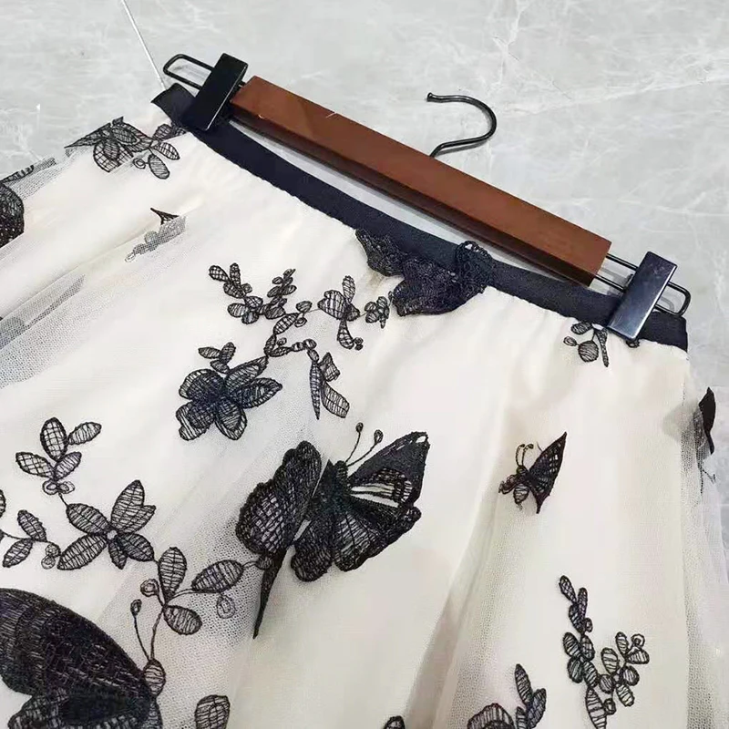 Юбка-миди Женская трапециевидная с цветочной аппликацией и бабочками | одежда