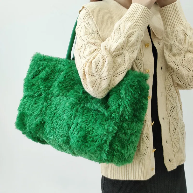 

Brand Designer Winter Faux Fur Handbag for Women Fashion Ladies Large Shopper Bag Hairy Female Top Handle Bags Villus 2021 Gift