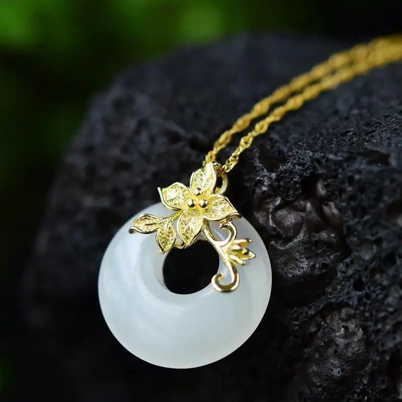 

S925 Sterling Silver Inlaid Natural Hetian Jade Necklace Pendant Flower Branch Jade Emerald Safety Buckle Pendant Jade Necklace