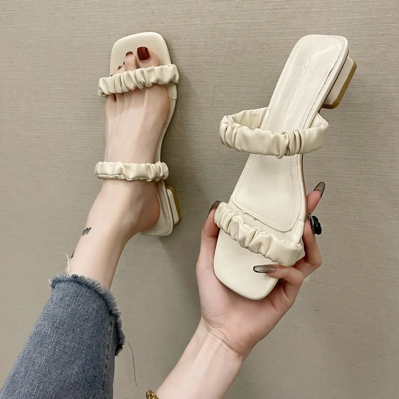 

Summer Shoes for Woman 2021 New Thick Heel Sandals Slippers Flower Women's Peep Toe Flip Flop Sandals Plus Size Ladies Footwear