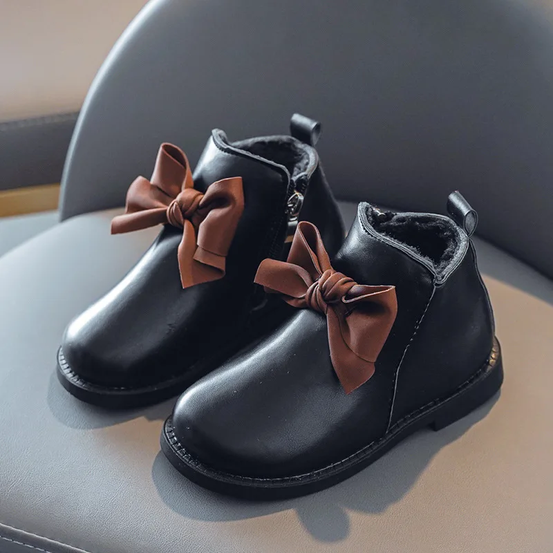 

New girls' leather Martin boots warm plush shoes with fashionable bowknot children's boots V1740