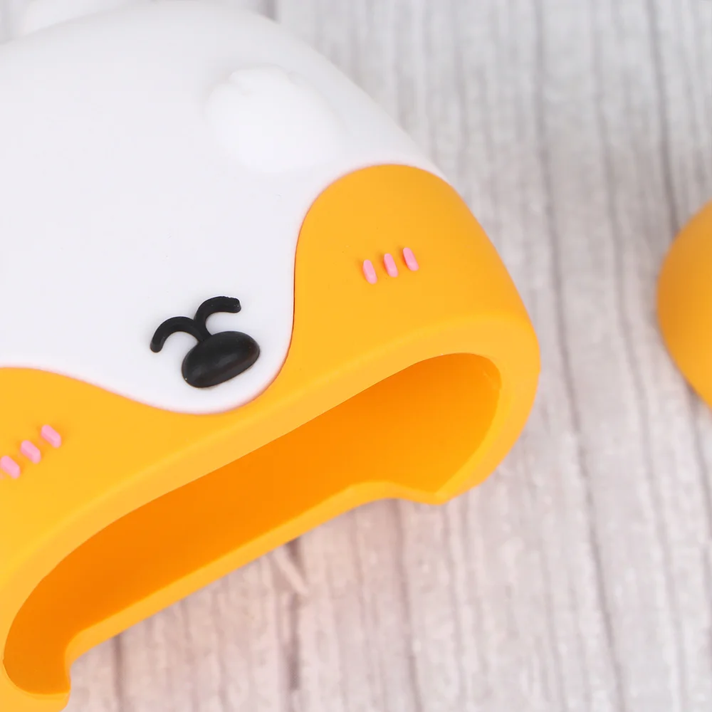 

Adorable Wireless Earphone Cover Cartoon Headset Protective Cover Compatible for Airpods 1/2 with Carabiner (Yellow Corgi Patter